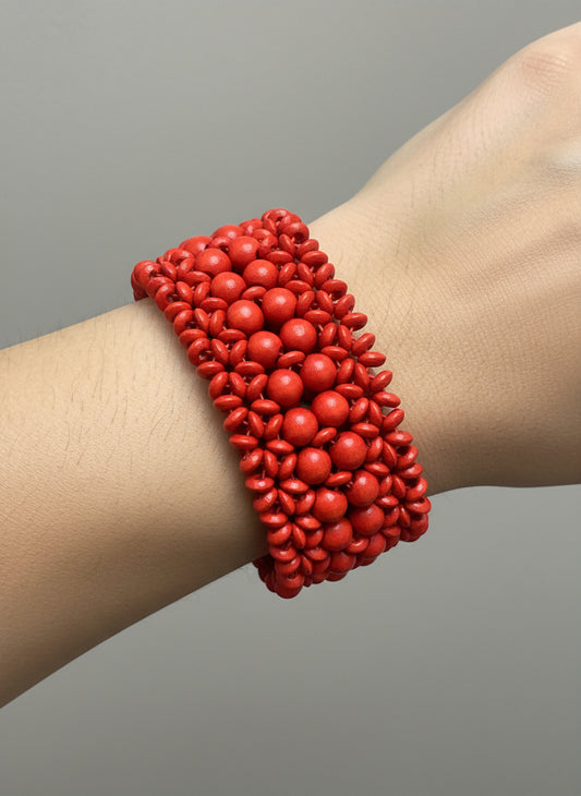 Stretchable Wooden Bracelet with Flowers and Balls
